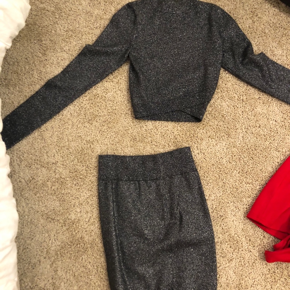 TWO PIECE GREY GLITTER SWEATER SET EXPRESS XS/XXS
